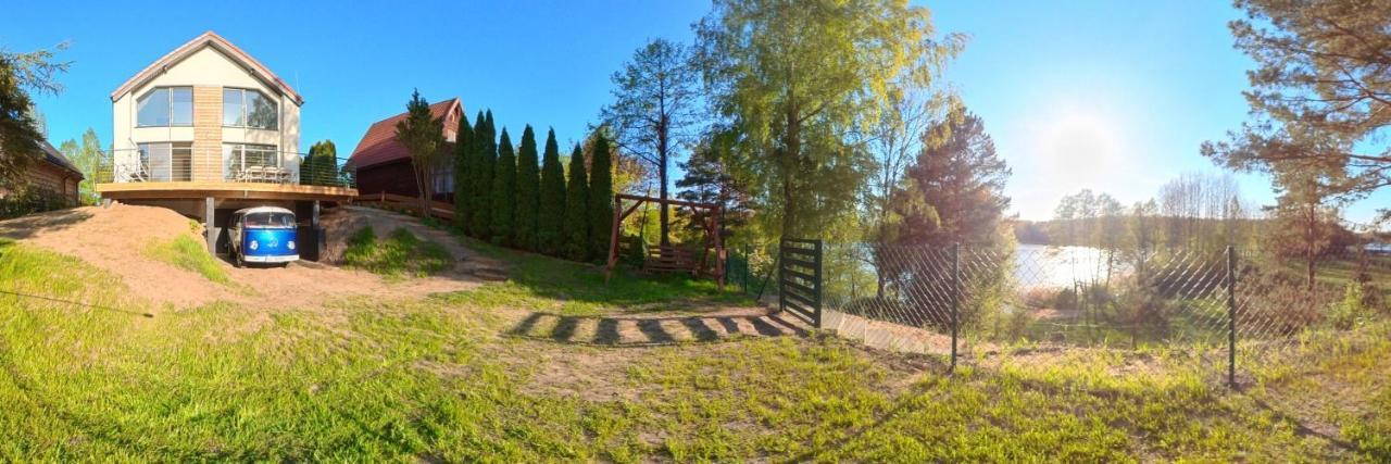 Dom Nad Jeziorem Gaja House Jadamowo Exteriör bild