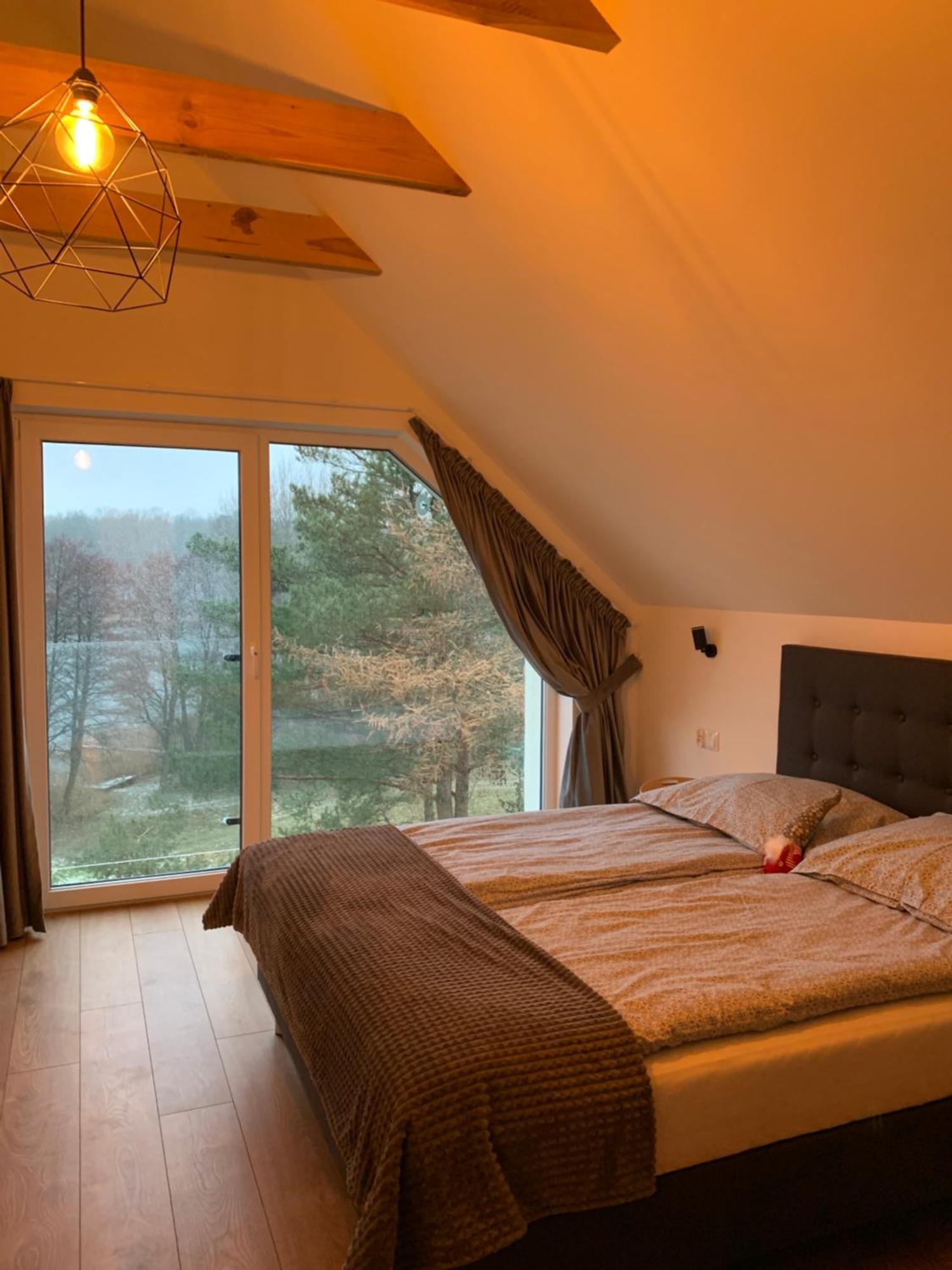 Dom Nad Jeziorem Gaja House Jadamowo Exteriör bild