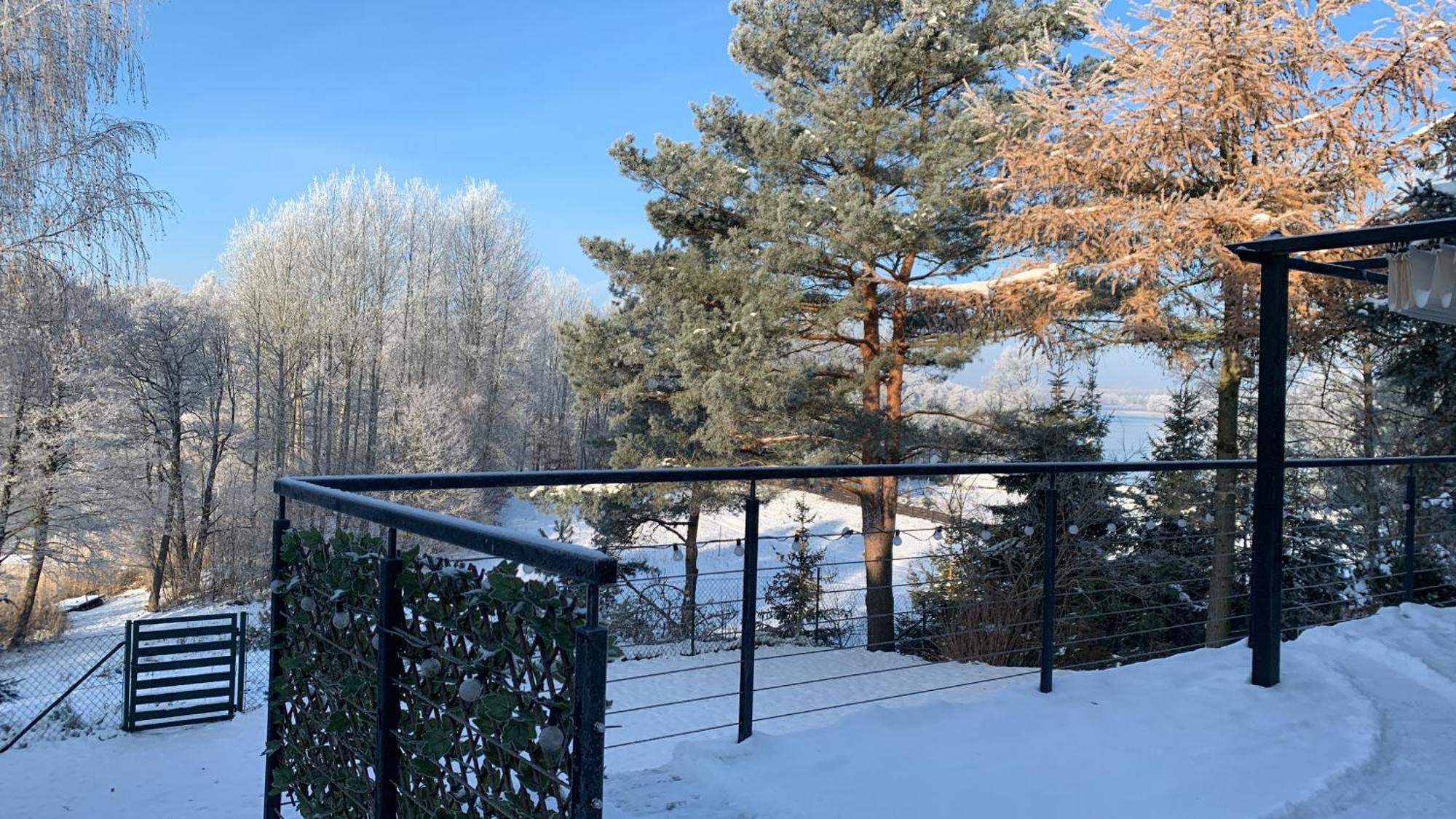 Dom Nad Jeziorem Gaja House Jadamowo Exteriör bild